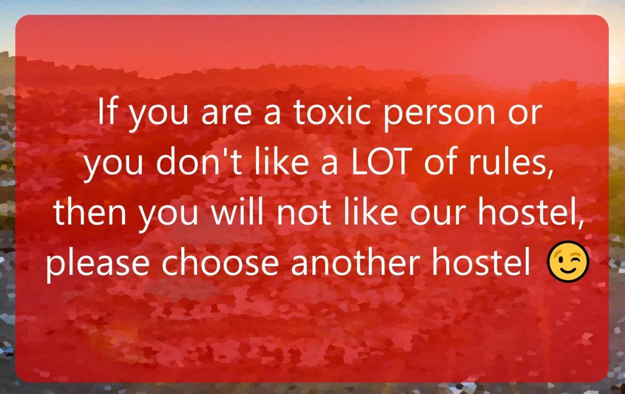 סופיה "No Party & Many Rules" Hostel N1 מראה חיצוני תמונה